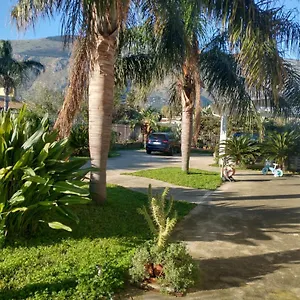 Casa vacanze House, Carini
